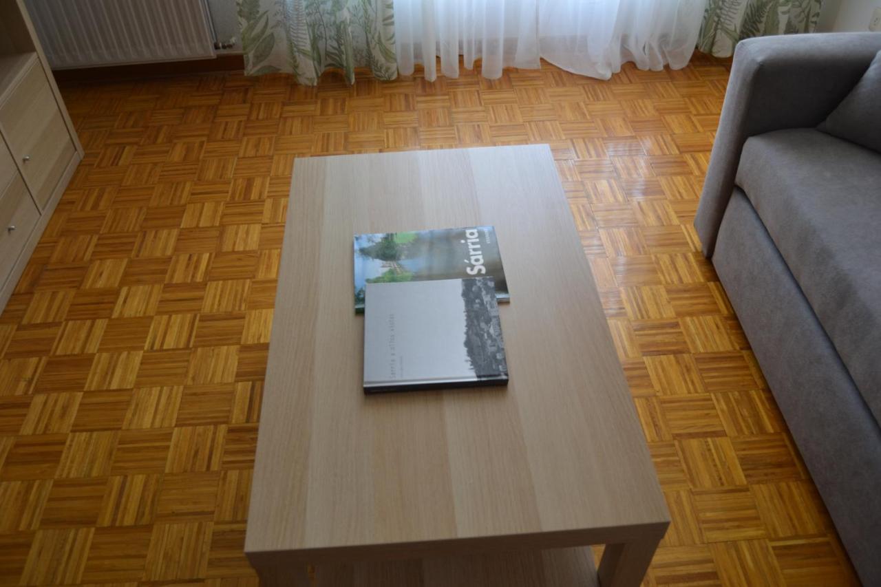 Inmoinsuas Train Station Apartment Sarria Ngoại thất bức ảnh